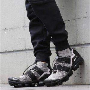 Rare Vapor Max Utility Moon Particle